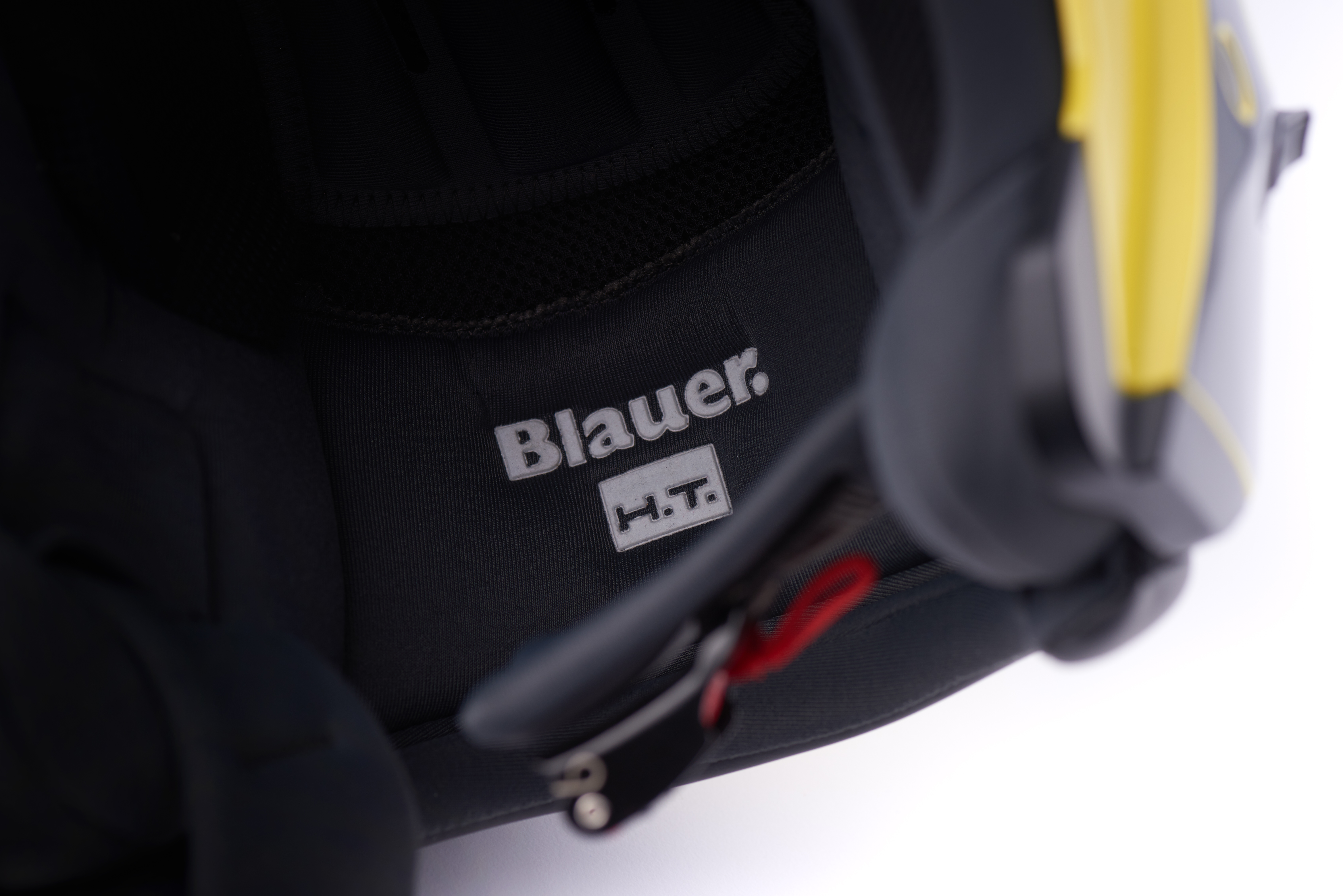 SB-49 BLAUER REAL (A-1) PASTEL YELLOW+BLACK