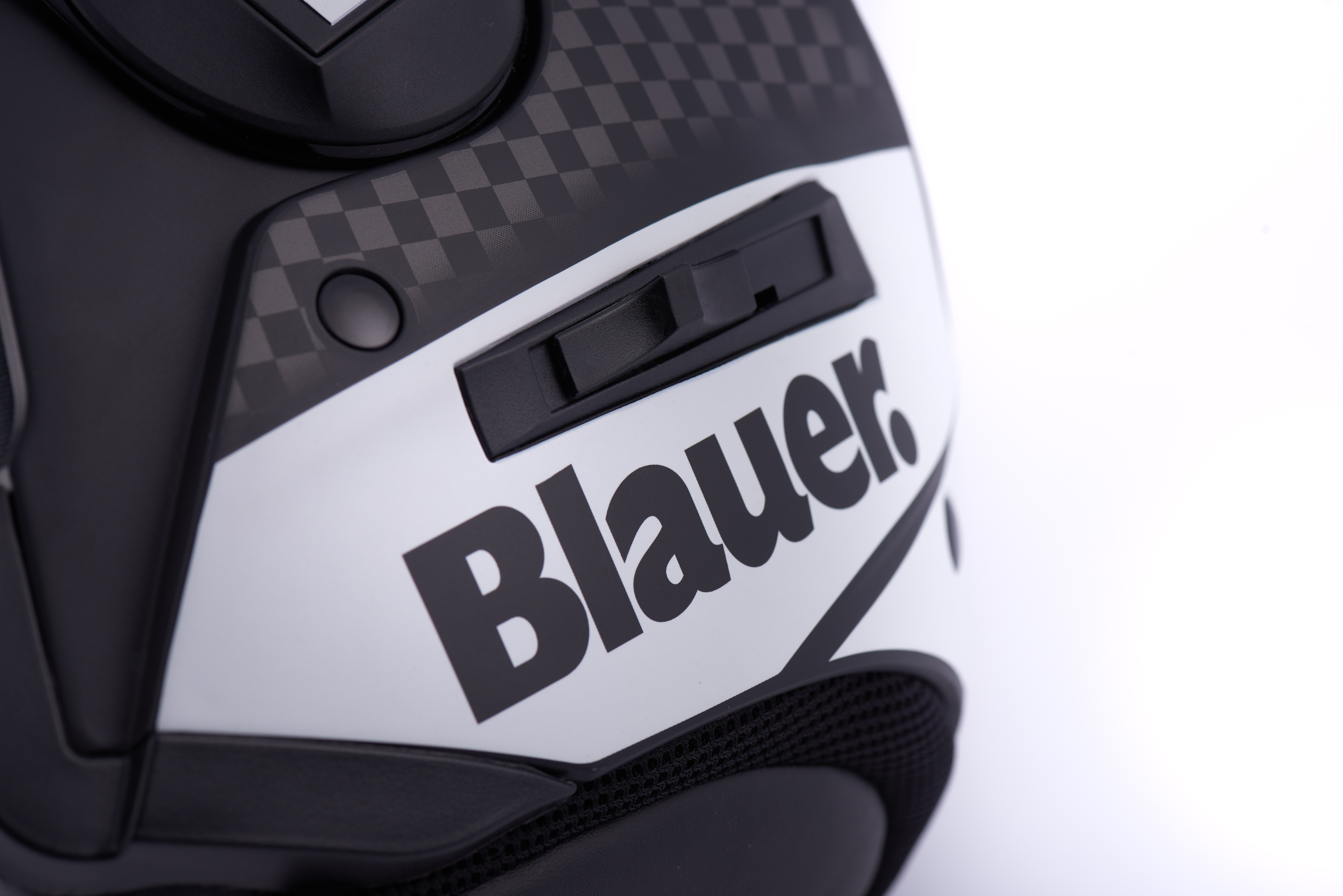 SB-49 BLAUER REAL (B-2) BLACK/BLACK+CARBON